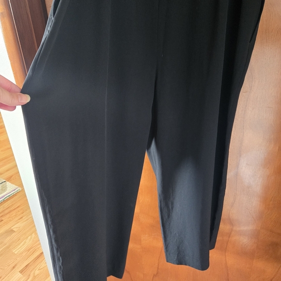 Black romper pants with pockets - Picture 3 of 6